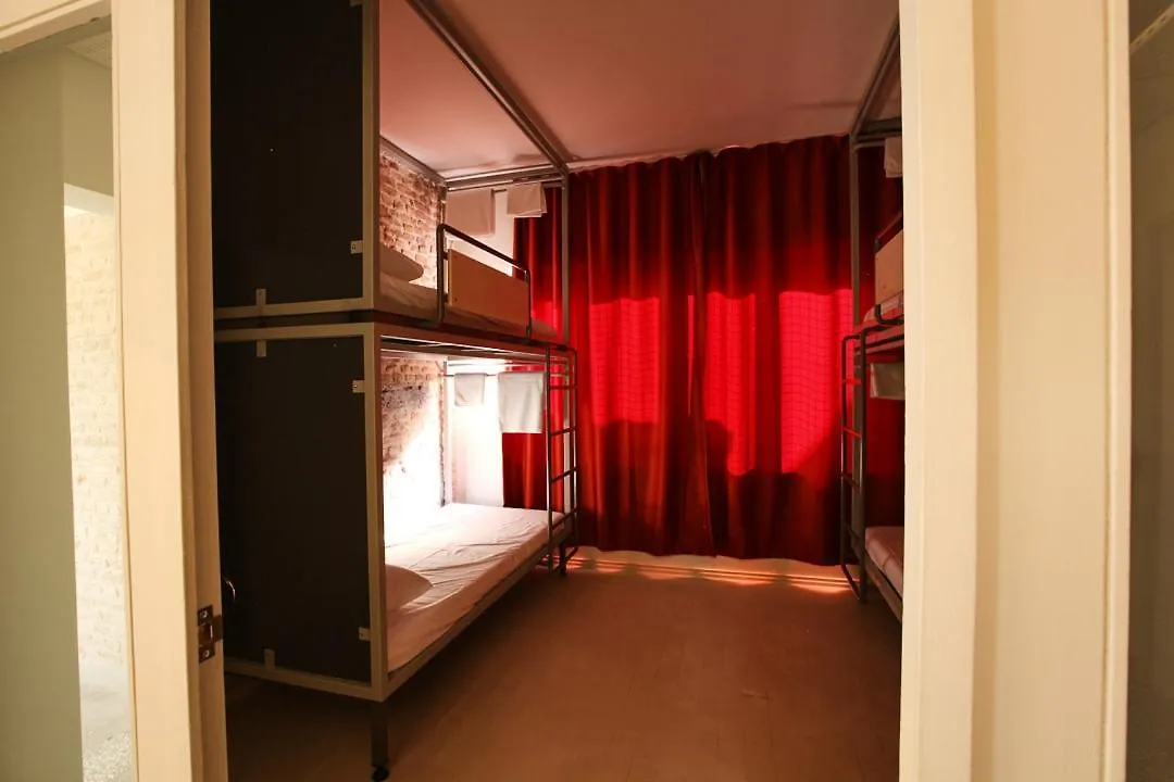 أنطاليا Flaneur Hostel 0*,